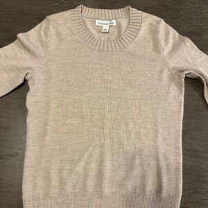 Women's oatmeal Banana Republic crewneck sweater
